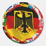 L'Allemagne et ses Laender ondulant des drapeaux Adhésif Rond