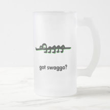 L'alligator a obtenu le swagga tasse
