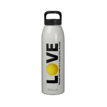 L'amour ne signifie rien à un joueur de volleyball bouteilles d'eau réutilisables
