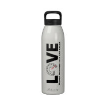 L'amour ne signifie rien dans une bouteille d'eau 