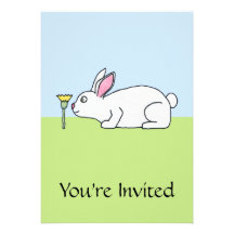 Lapin blanc. Sur une pelouse Cartons D'invitation