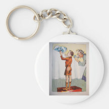 Le garçon avec une carte porte-clés