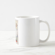 Le garçon avec une carte tasse à café