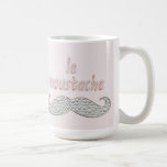 le moustache dans le rose tasse
