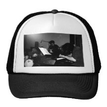 Le trio de jazz moderne casquette
