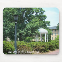 Le vieux bien, Chapel Hill Tapis De Souris
