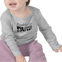 L'équipe du stand de ravitaillement du papa t-shirts