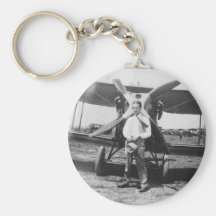 les années 1920 équipent avec l'avion porte-clé