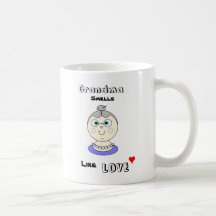 Les odeurs de grand-maman aiment la tasse d'amour