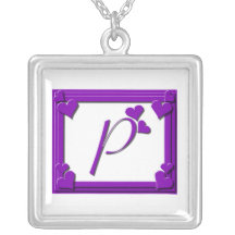 Lettre P de monogramme encadrée par pourpre Colliers