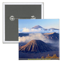 Lever de soleil au bâti Bromo, Java, Indonésie Badges