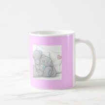 L'heure du coucher étreint la tasse
