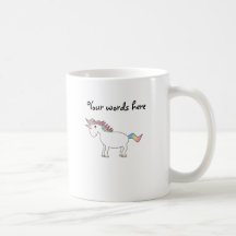 Licorne blanche mignonne d'arc-en-ciel tasse