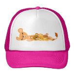 Lion de maman de bande dessinée et chapeau mignons casquettes