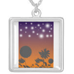 L'ombre fleurit le collier