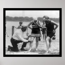 Longueur de mesure 1922 de maillot de bain de cann posters