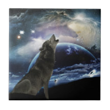 Loup hurlant à la lune carreau