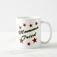 Mamans essayées avec des étoiles tasse