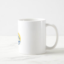 Maréchal-ferrant de forgeron avec le fer à cheval  tasses à café