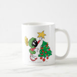 Marvin l'étoile de mise martienne sur l'arbre tasses