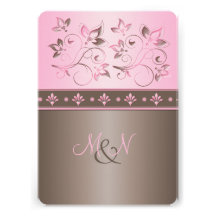 Mocha en Roze BloemenUitnodiging Met monogram