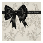Modèle crème blanc noir d'invitation de partie de 
