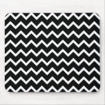 Modèle de zigzag noir et blanc tapis de souris