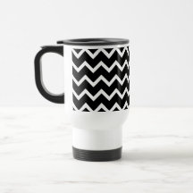 Modèle de zigzag noir et blanc tasse
