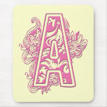 MONOGRAMME ROSE A TAPIS DE SOURIS