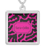 Mooi in Zwart-wit Roze en Zwart Label Sieraden