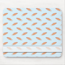 Motif de poissons de paradis sur le bleu tapis de souris