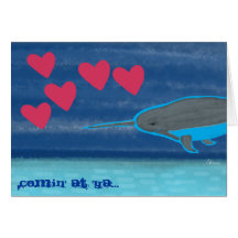 Narwhal dans la carte de Saint-Valentin d'amour