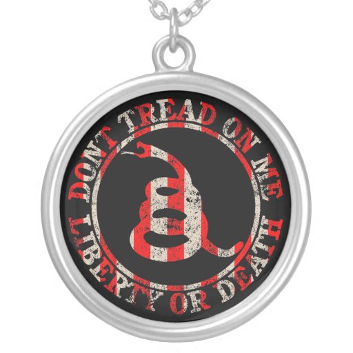 Ne marchez pas sur moi collier personnalisé