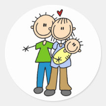 Nouveaux parents avec des T-shirts et des cadeaux  Adhésifs Ronds