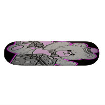 Ours de nounours gris et rose sur le noir plateau de skateboard
