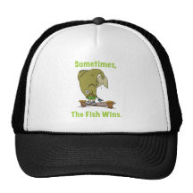 Parfois le poisson gagne le chapeau casquettes