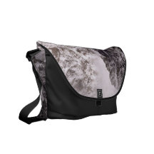 PAYSAGE DE TEMPÊTE D'HIVER SUR UN SAC MESSENGER BESACES