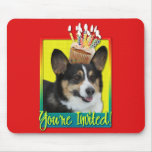 Petit gâteau d'invitation - corgi tapis de souris