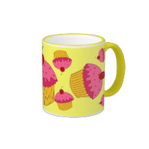 Petits gâteaux roses mugs à café