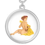 Pin vers le haut de fille pendentif personnalisé