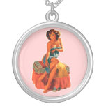 Pin vers le haut de fille pendentifs