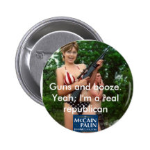 Pistolen en booze. button