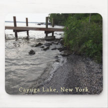 Plage rocheuse de lac Cayuga Tapis De Souris