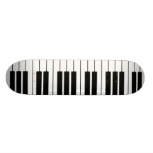 Planche à roulettes avec la conception de clavier