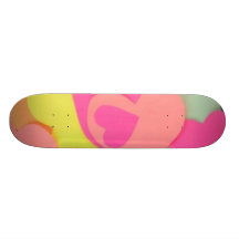 Planche à roulettes de coeurs