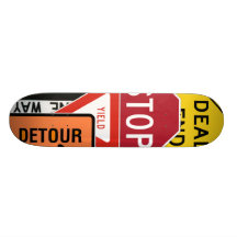 Planche à roulettes de signalisation