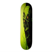 Planche à roulettes verte de crâne