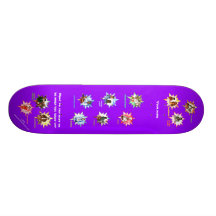 Planche à roulettes violette avec des professionne
