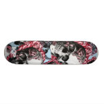 Plate-forme rose americana de patin de crânes plateaux de skateboards customisés