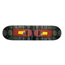 Postbox opgezet op muur skate deck